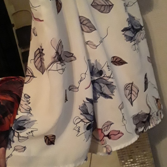 One piece set - Picture 2 of 2